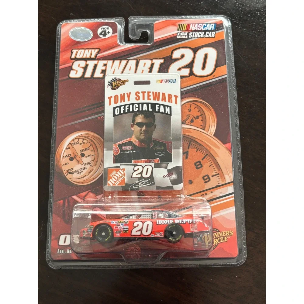 NASCAR Tony Stewart 20 HomeDepot Winner'sCircle 1:64 DiecastCar Joe Gibbs Racing